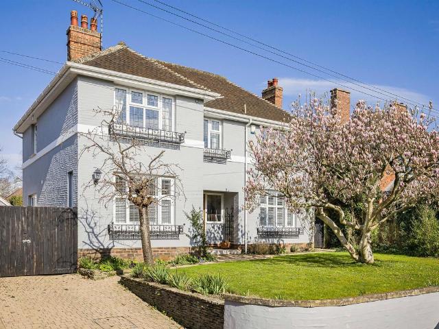 House for rent in Ewens Farm, Golden Valley