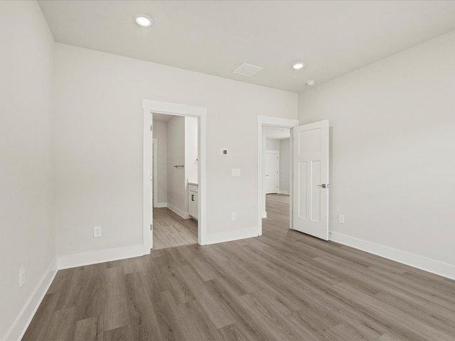 House for sale in Sydney, Florida