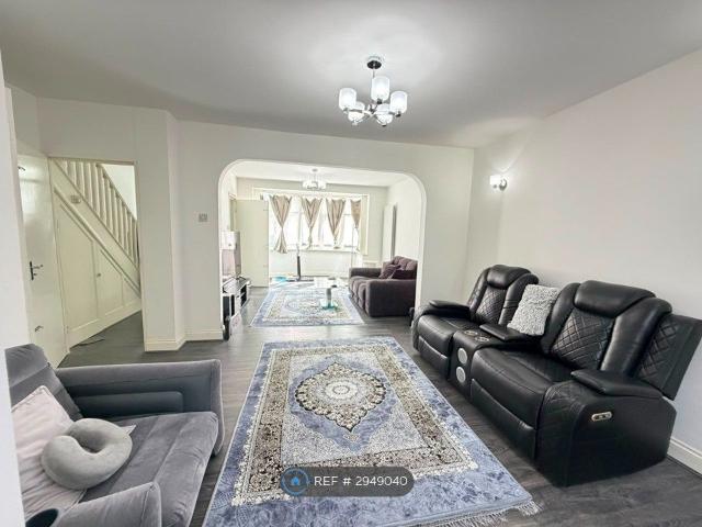 House for rent in Barkingside, Greater London