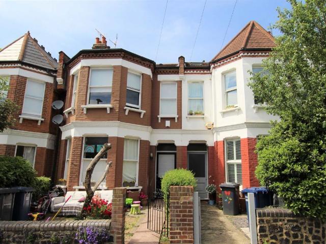 House for rent in Colney Hatch, Greater London