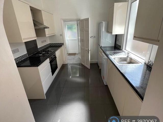 House for rent in London Borough of Ealing, Hanwell