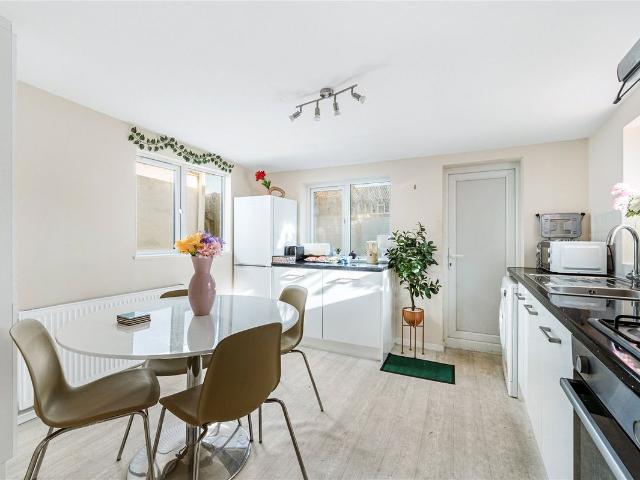 House for rent in London Borough of Ealing, Hanwell