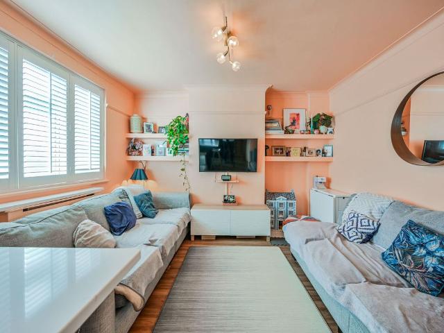 House for rent in London Borough of Barnet, Greater London