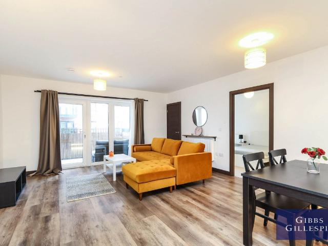 Apartment for rent in Holywell Estate, North Watford
