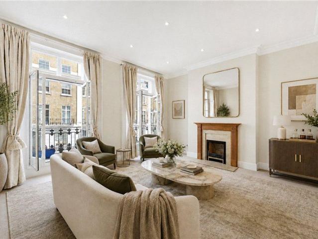 Apartment for rent in Chelsea, Greater London