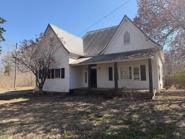House for sale in Alpine, Alabama