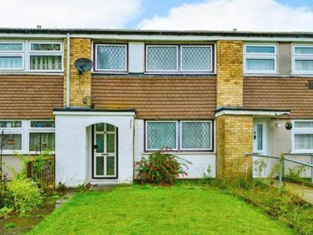 House for sale in Luton
