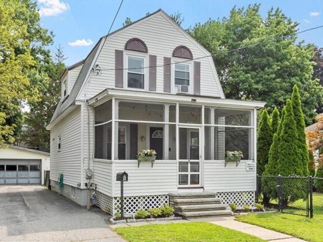 House for sale in Chelmsford, Massachusetts