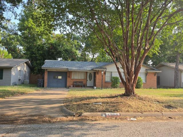 House for sale in Arlington, Texas