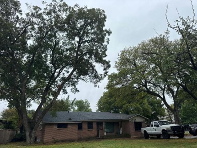 House for sale in Arlington, Tarrant County