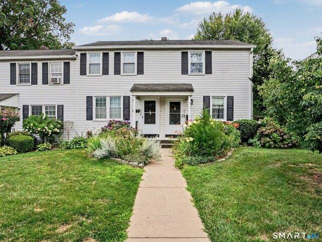House for sale in Cos Cob, Connecticut