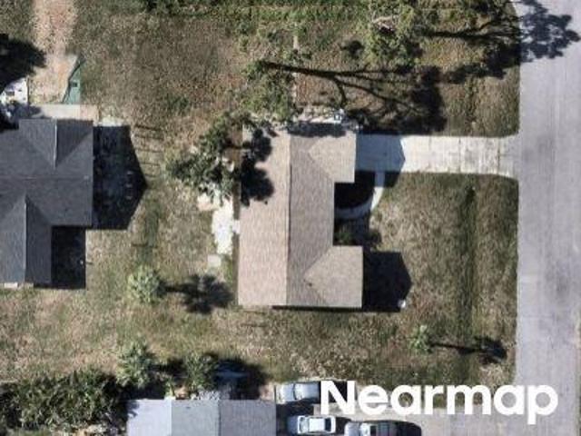 House for sale in Englewood