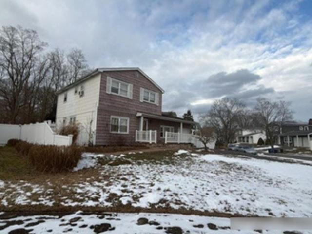 House for sale in Bohemia, New York