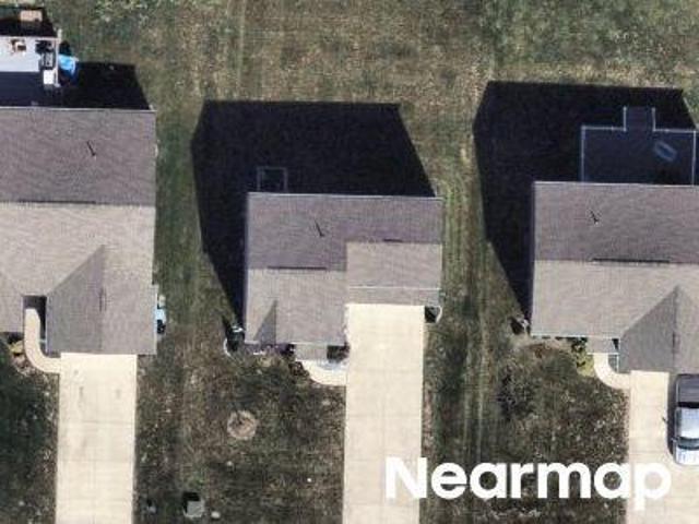 House for sale in Lakeline, Eastlake