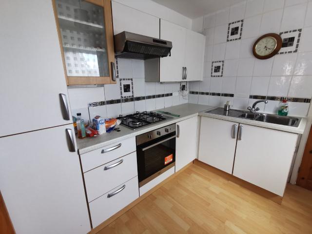 Apartment for rent in Waun-wen, Nangreaves
