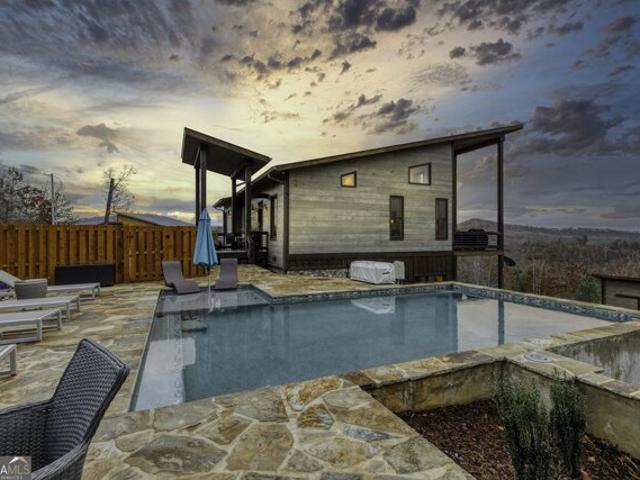 House for sale in Mineral Bluff