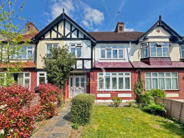 House for sale in Isleworth, Greater London