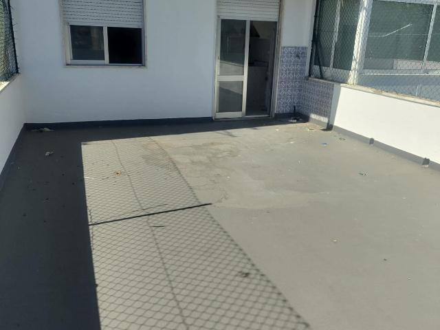 Apartamento alugar em Núcleo Urbano Histórico de Algés, Oeiras