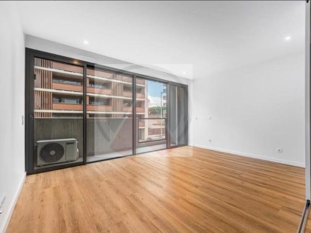 Apartamento venda em Oliveira do Douro, Vila Nova De Gaia