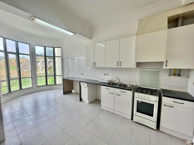 Apartamento alugar em Quinta do Lambert, Lisboa