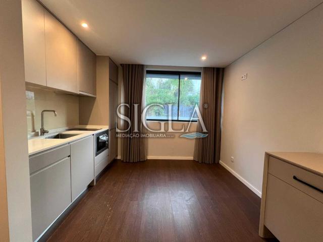 Apartamento alugar em Porto, Lordelo Do Ouro