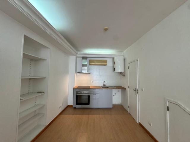 Apartamento alugar em Núcleo Urbano Histórico de Oeiras, Oeiras