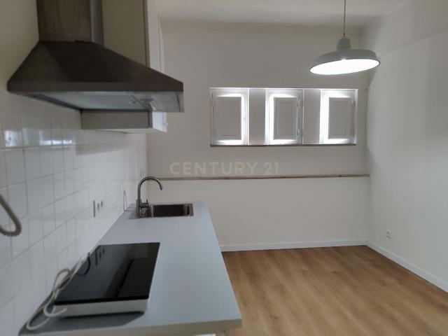 Apartamento alugar em Estrela, Lisboa