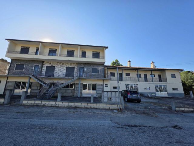 Apartamento alugar em Canas de Senhorim, Nelas
