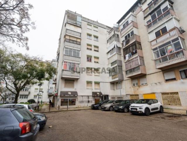 Casa venda em Patameiras, Odivelas