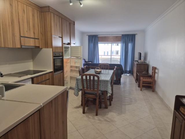 Apartamento alugar em Quarteira, Loulé
