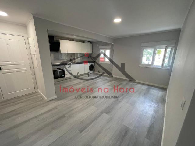 Apartamento venda em Casal do Chapim, Odivelas