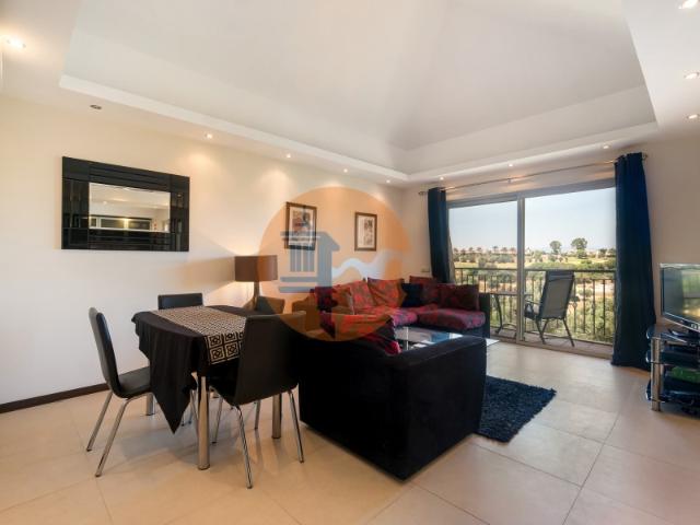 Apartamento venda em Estômbar, Faro