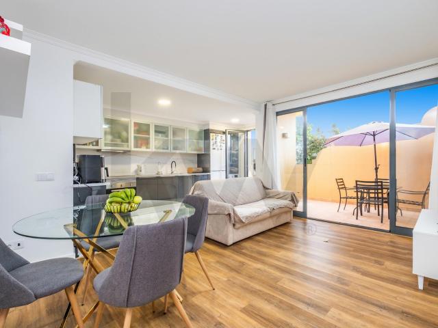Apartamento venda em Figueirinhas, Santa Cruz