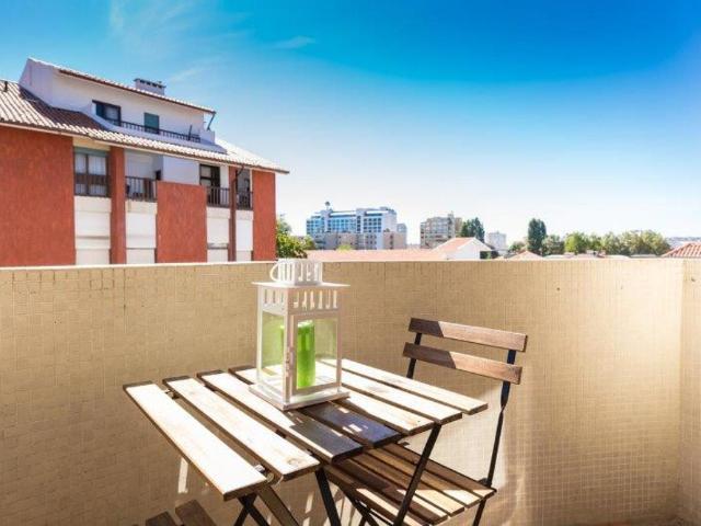 Apartamento alugar em Porto, Lordelo Do Ouro