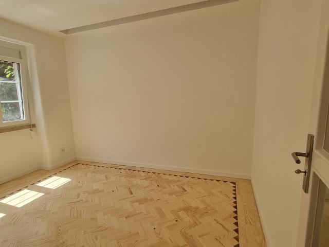 Apartamento alugar em Estrela, Lisboa