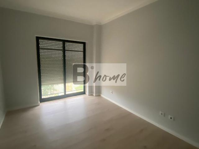 Apartamento venda em Almada, Setúbal