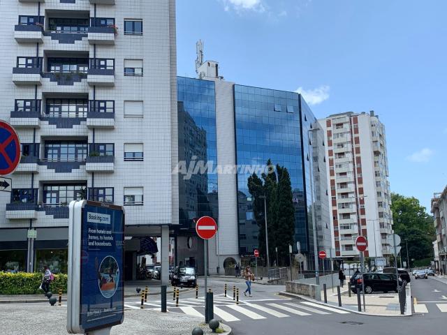 Apartamento alugar em Porto, Lordelo Do Ouro