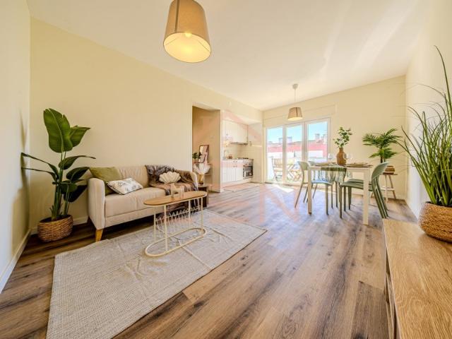 Apartamento venda em Massamá, Massamá e Monte Abraão