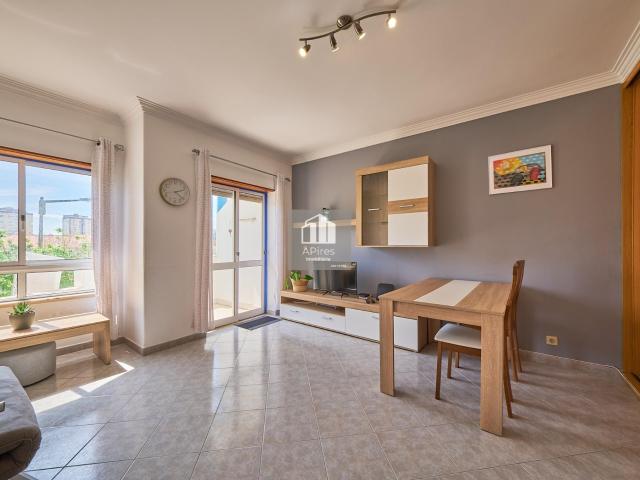 Apartamento alugar em Almada, Setúbal