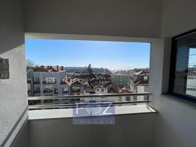 Apartamento alugar em Porto, Lordelo Do Ouro
