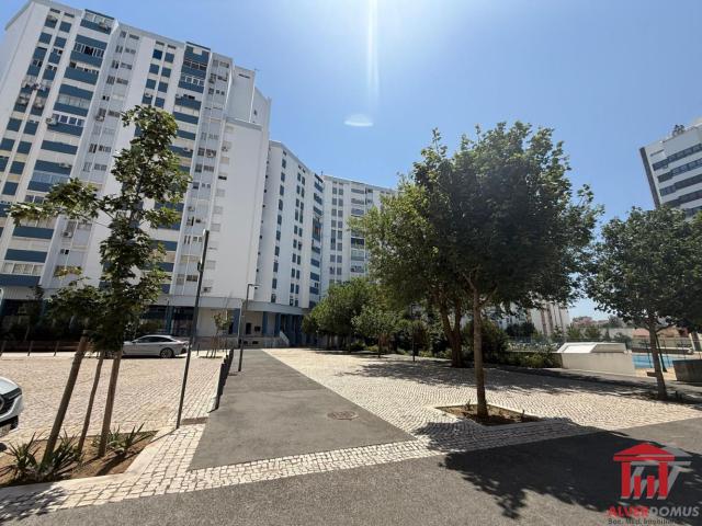Apartamento alugar em Santa Clara, Lisboa