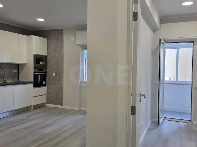 Apartamento venda em Amadora, Lisboa