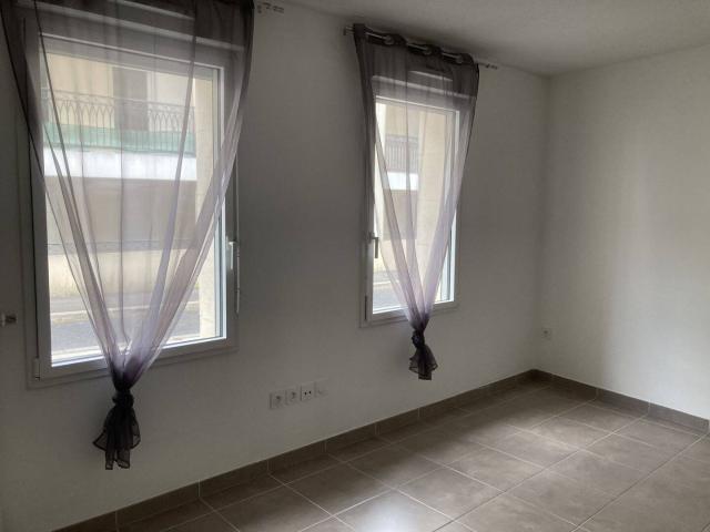 Studio location à Les Pins-Francs, Bordeaux
