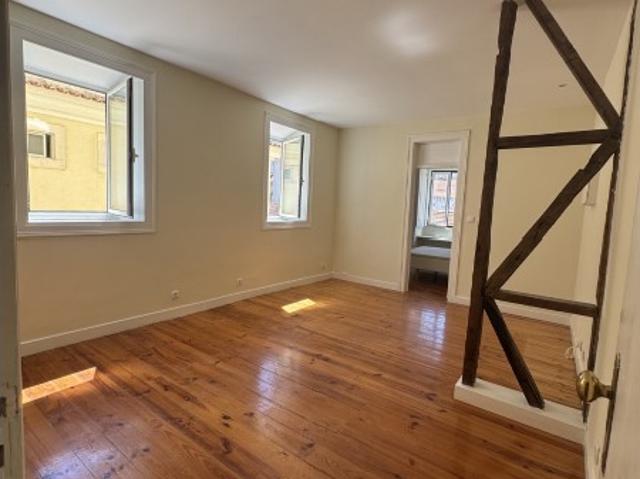 Apartamento alugar em Estrela, Lisboa