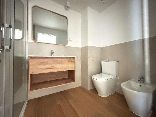 Apartamento alugar em Santo António dos Cavaleiros e Frielas, Loures