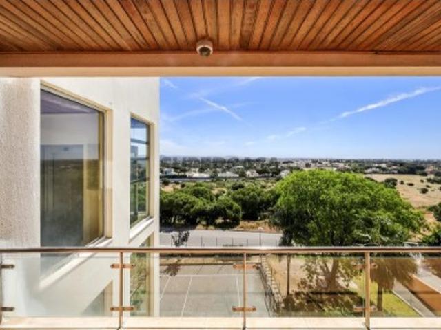 Casa venda em Albufeira e Olhos de Água, Albufeira