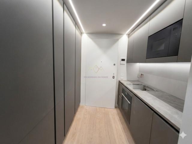 Apartamento venda em Estrela, Lisboa