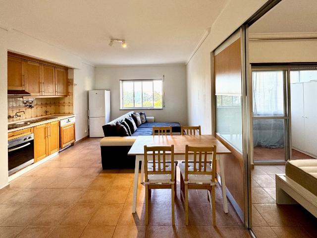 Apartamento alugar em Carcavelos, Cascais
