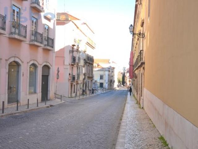 Apartamento venda em Estrela, Lisboa