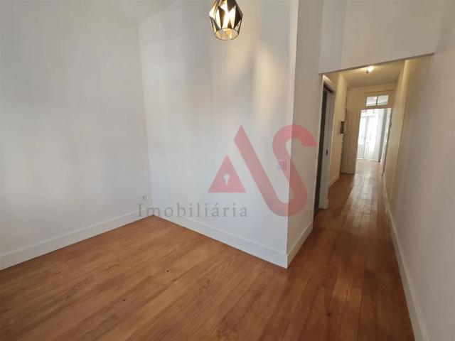 Apartamento alugar em Oliveira, São Paio e São Sebastião, Guimarães
